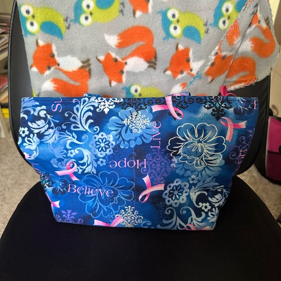 Hand Made Cancer Pattern Purse - Picture 2 of 6